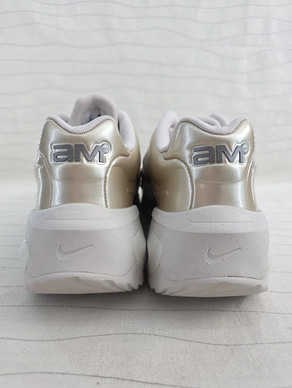 Nike Womens Air Max Muse 'Desert Sand' Sneakers Shoes FV1920-005 Size 9 NEW
